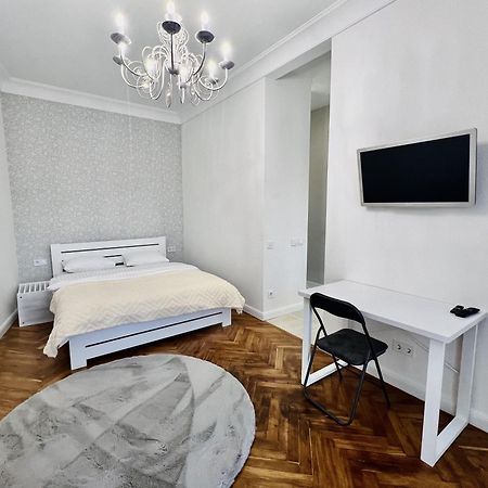 Kyiv Old Town Apartment Near Golden Gate エクステリア 写真